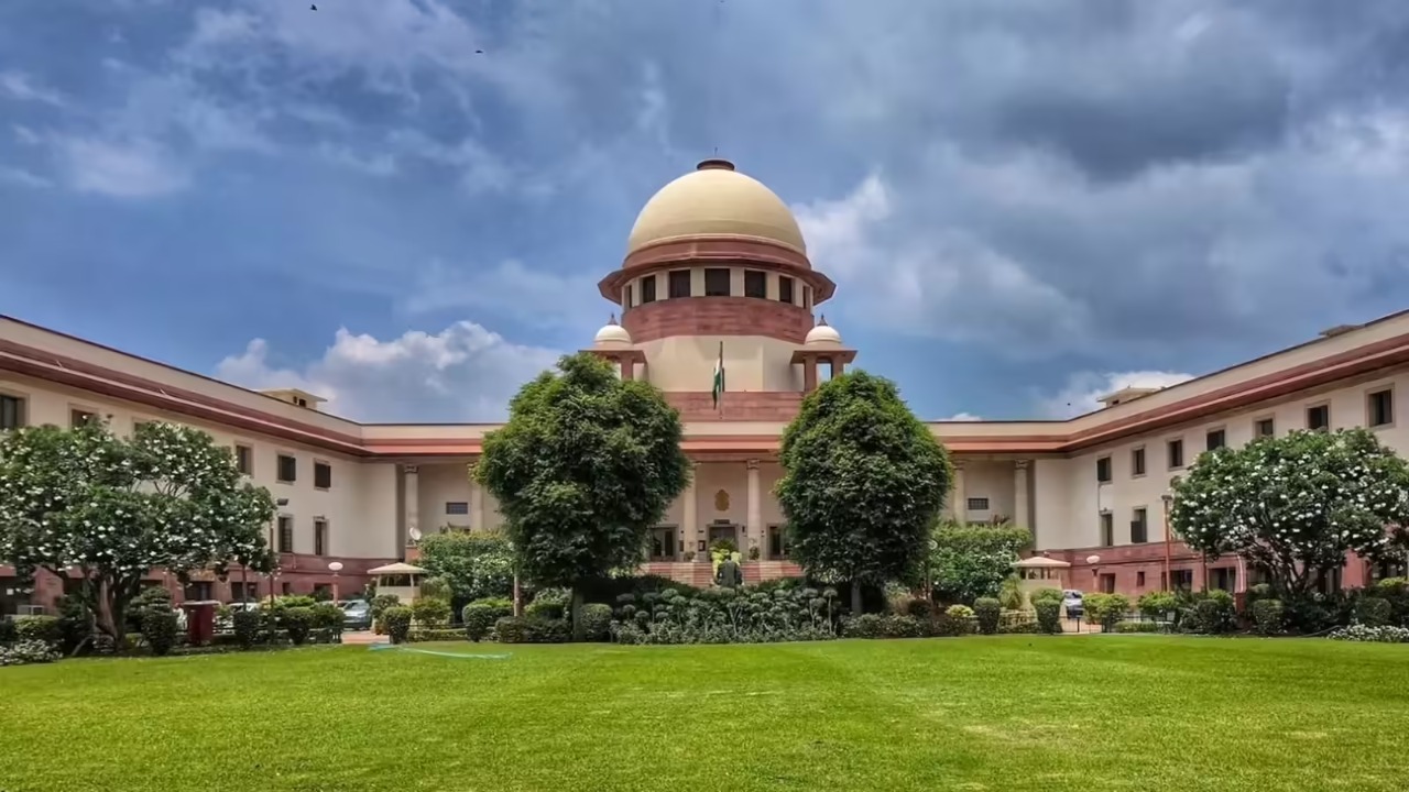 53 CJI में SC से केवल 2, न्यायपालिका में प्रतिनिधित्व पर सवाल : अन्य वर्गों की कहानी भी जानिए