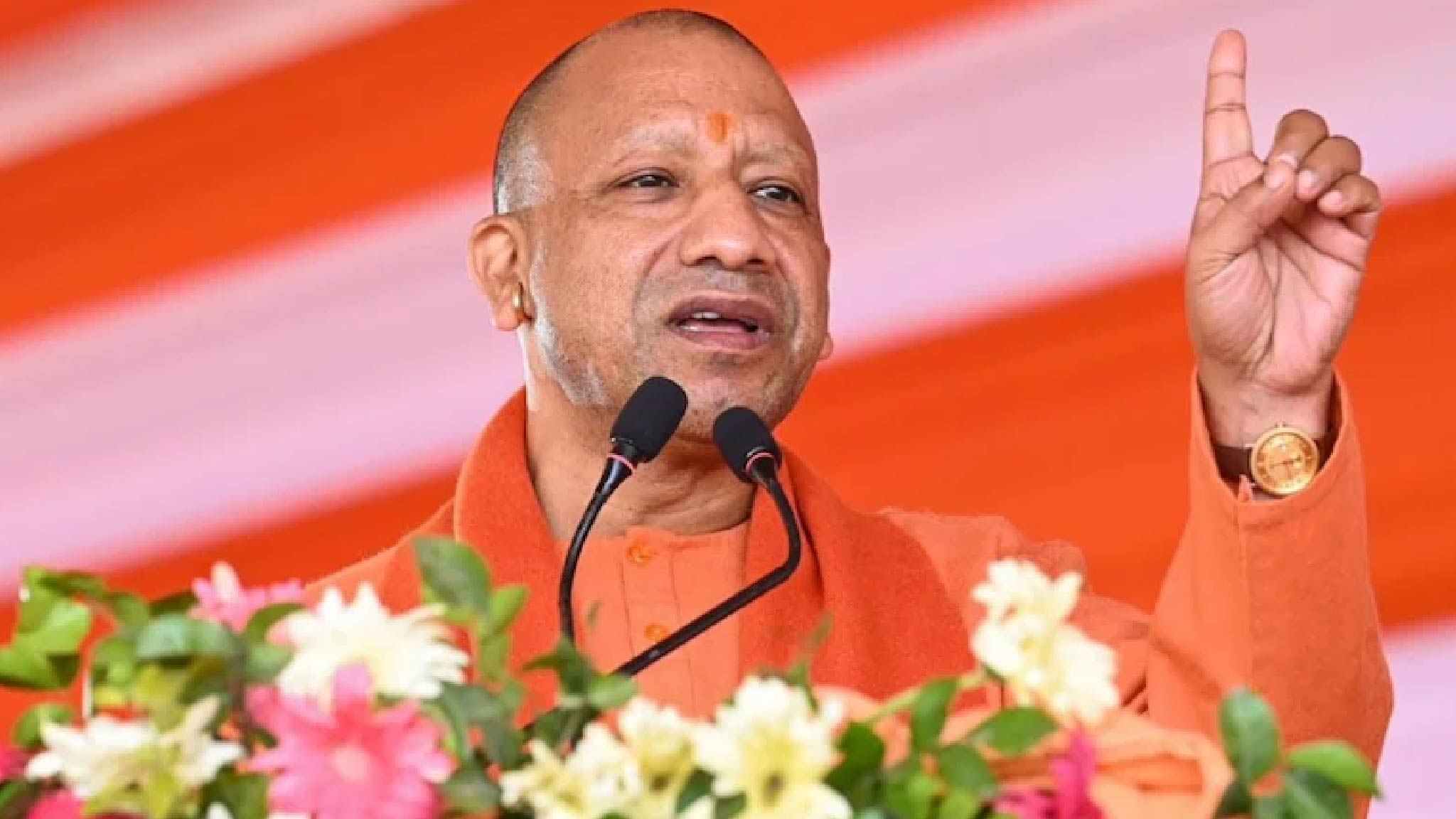 नारी के सम्मान और स्वाभिमान के लिए समर्पित है सरकार: सीएम योगी आदित्यनाथ