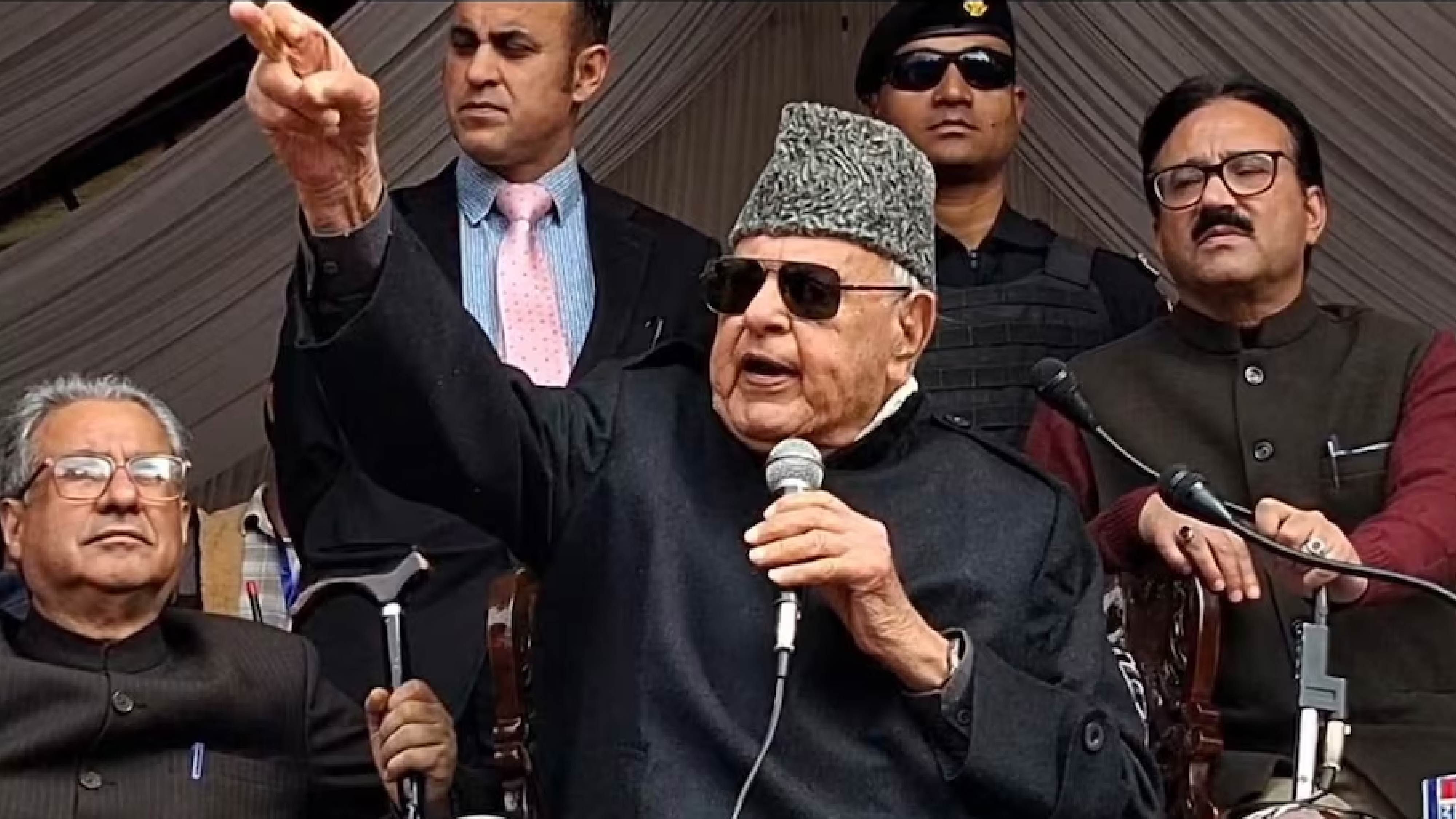 फारूक अब्दुल्ला का बयान, बोले- पाकिस्तान दुनिया में कश्मीर का मुद्दा उठा रहा, भारत की नीयत पर सवाल